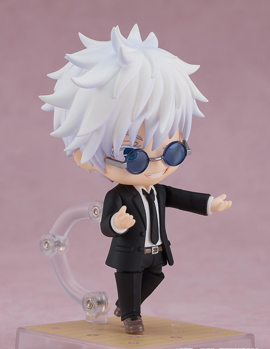 Gojo Satoru Suit Ver. 2440 Nendoroid Action Figure